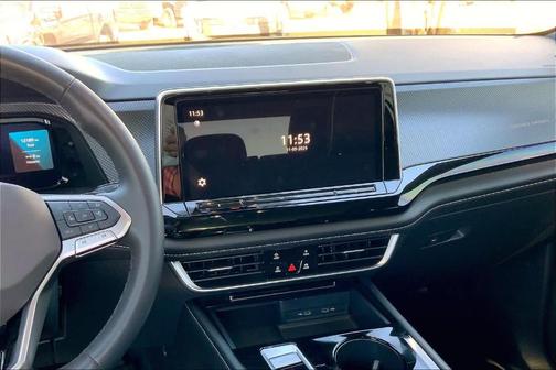 2024 Volkswagen Atlas Cross Sport 2.0T SEL Premium R-Line