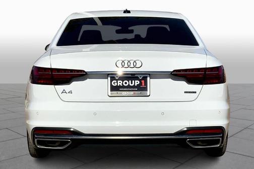 2024 Audi A4 45 S line quattro Premium