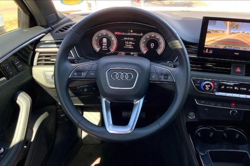 2024 Audi A4 45 S line quattro Premium