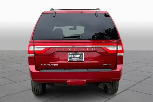 2016 Lincoln Navigator Select