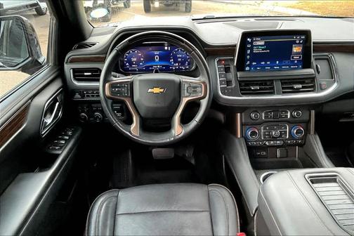 2023 Chevrolet Suburban High Country