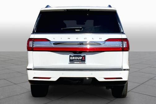 Pristine White 2021 Lincoln Navigator Reserve