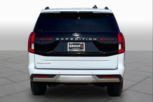 Space Silver Metallic 2025 Ford Expedition Platinum