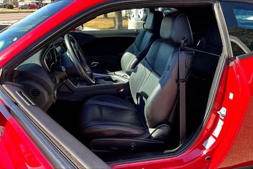 2017 Dodge Challenger SXT