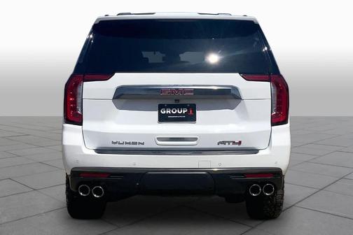 Summit White 2024 GMC Yukon XL AT4