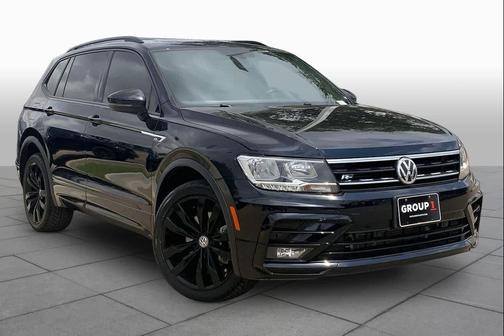 Deep Black Pearl 2021 Volkswagen Tiguan 2.0T SE R-Line Black