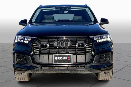 2022 Audi Q7 45 Premium Plus