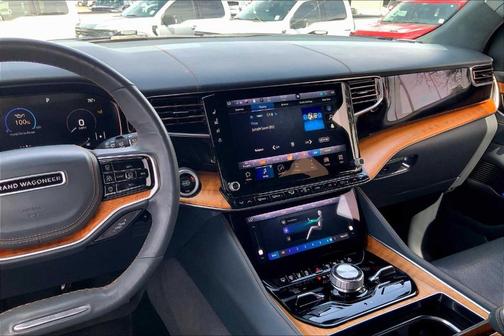 2022 Jeep Grand Wagoneer Series III