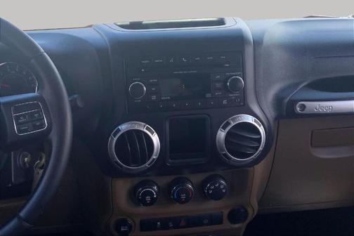 Dozer 2012 Jeep Wrangler Unlimited Rubicon