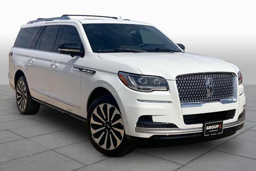 Pristine White 2023 Lincoln Navigator L Reserve