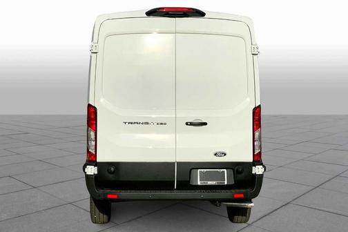 2026 Ford Transit-250 148 WB Medium Roof Cargo