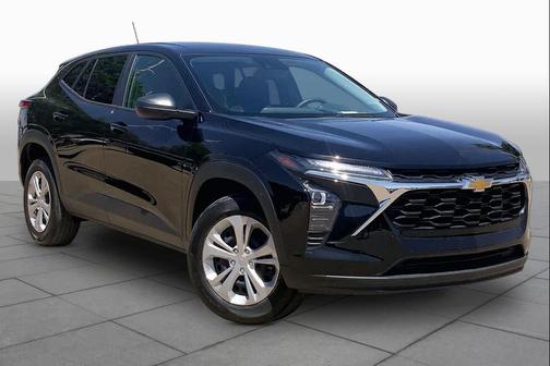 Mosaic Black Metallic 2025 Chevrolet Trax LS