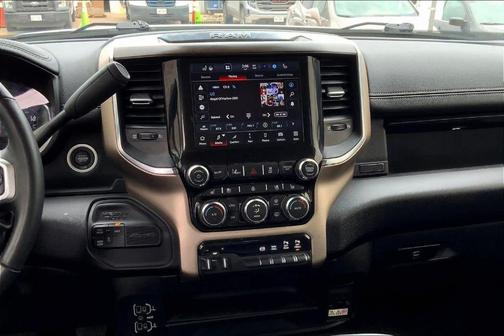 Bright White Clearcoat 2024 RAM 2500 Laramie