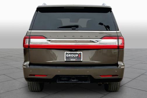 Chroma Molten Gold 2021 Lincoln Navigator L Black Label