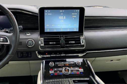Chroma Molten Gold 2021 Lincoln Navigator L Black Label