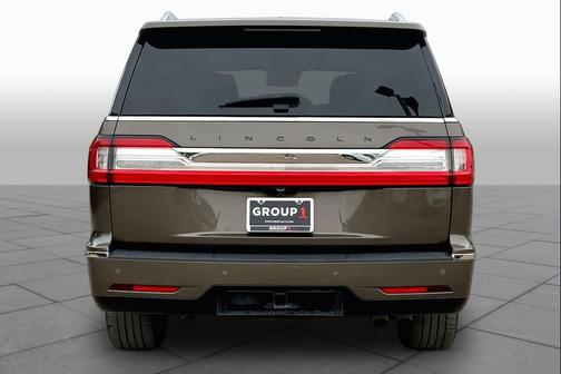 Chroma Molten Gold 2021 Lincoln Navigator L Black Label