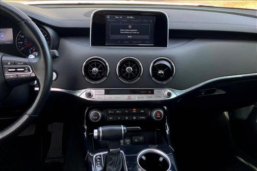 2018 Kia Stinger Base