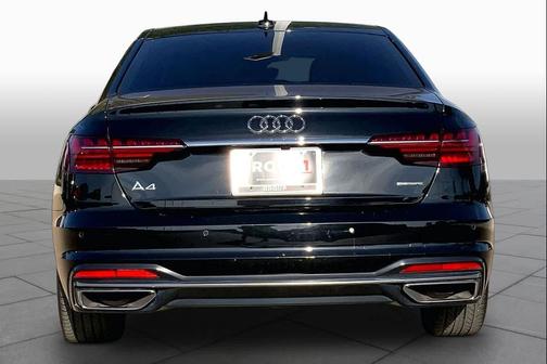 Mythos Black Metallic 2023 Audi A4 40 Premium