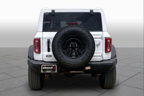 Oxford White 2026 Ford Bronco Badlands