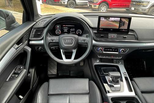 2023 Audi Q5 45 S line Premium Plus
