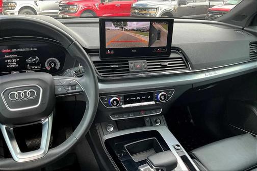 2023 Audi Q5 45 S line Premium Plus