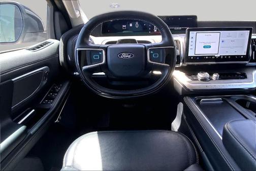 Oxford White 2025 Ford Expedition Max Platinum