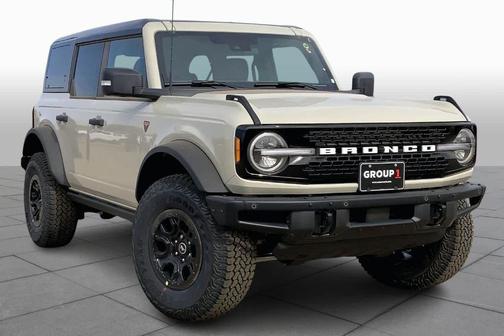 Tan 2025 Ford Bronco Badlands