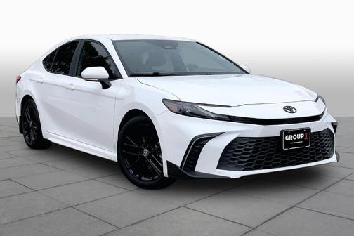 Ice 2025 Toyota Camry SE