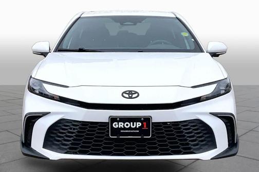 Ice 2025 Toyota Camry SE