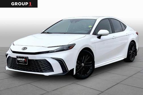Ice 2025 Toyota Camry SE
