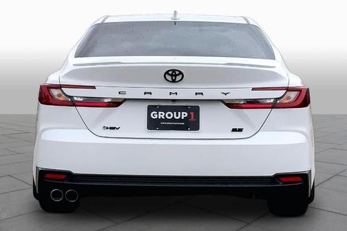 Ice 2025 Toyota Camry SE
