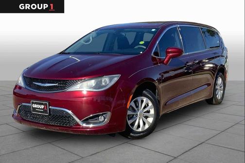 Velvet Red Pearlcoat 2018 Chrysler Pacifica Touring Plus