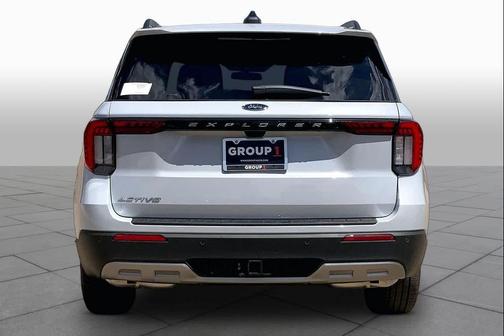 Space White Metallic 2026 Ford Explorer Active