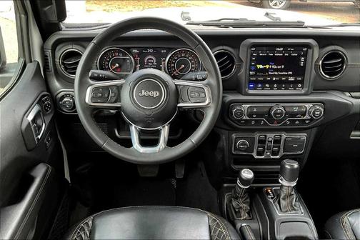 2023 Jeep Gladiator Overland