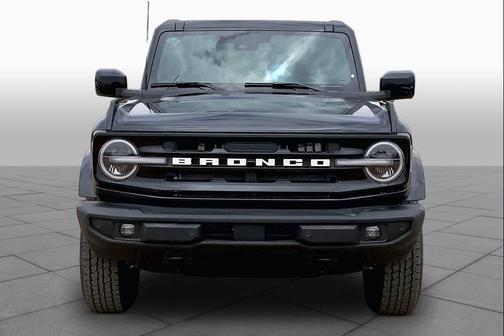 Shadow Black 2026 Ford Bronco Outer Banks