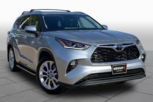 Celestial Silver Metallic 2025 Toyota Highlander Limited