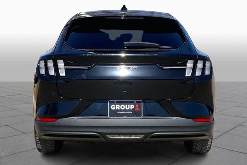 2022 Ford Mustang Mach-E Select