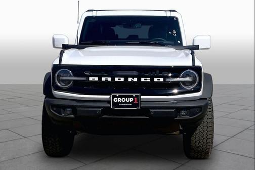 Oxford White 2026 Ford Bronco Outer Banks