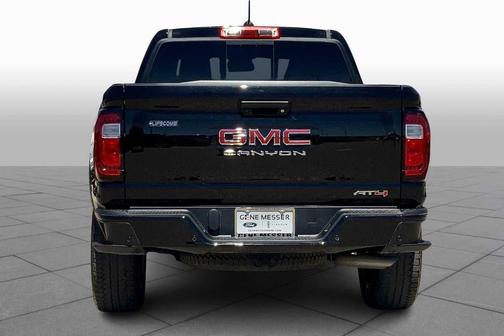 2024 GMC Canyon AT4