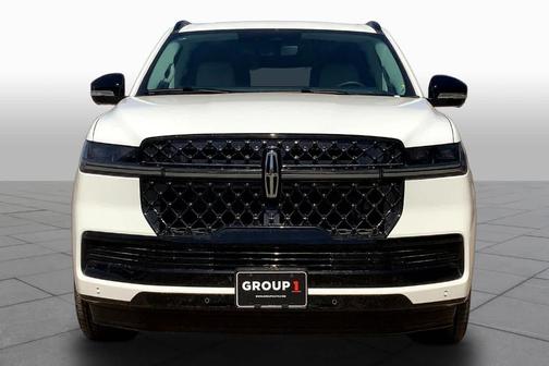 White 2026 Lincoln Navigator Reserve