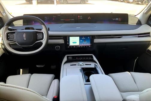 White 2026 Lincoln Navigator Reserve