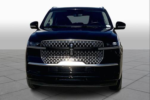 Infinite Black Metallic 2025 Lincoln Navigator Reserve