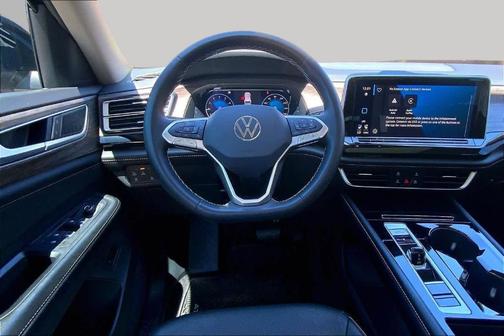Deep Black Pearl Effect 2024 Volkswagen Atlas 2.0T SEL