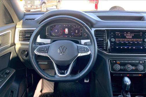 2022 Volkswagen Atlas Cross Sport 2.0T SEL R-Line