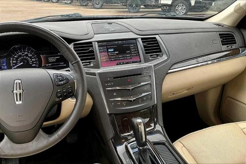 2015 Lincoln MKS Base