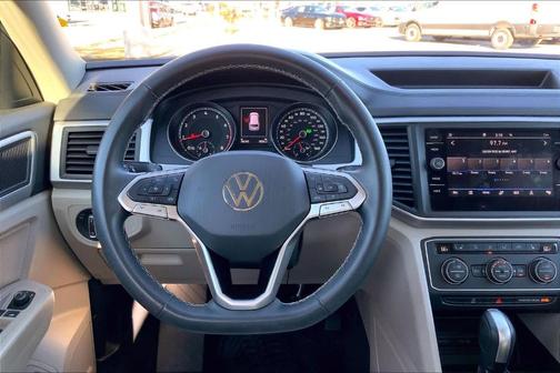 2021 Volkswagen Atlas 2.0T SE w/Technology