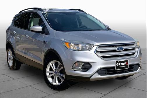 Ingot Silver Metallic 2018 Ford Escape SE