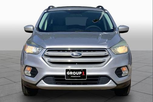 Ingot Silver Metallic 2018 Ford Escape SE