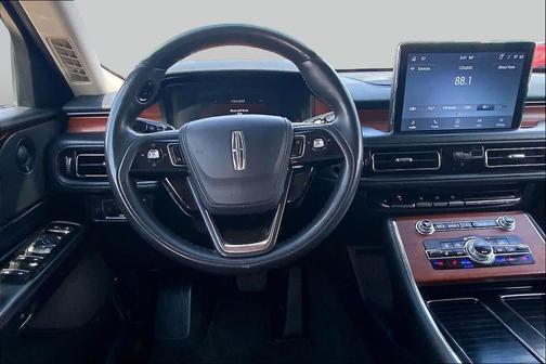 Flight Blue Metallic Clearcoat 2022 Lincoln Aviator Reserve