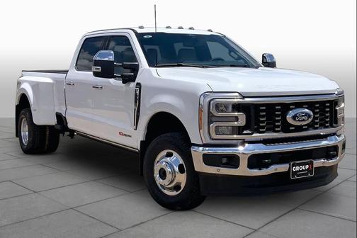 Oxford White 2026 Ford F-350 Lariat
